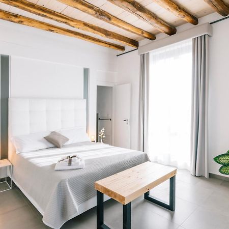 Bnb Dolcevita Gold Leilighet Palermo Eksteriør bilde